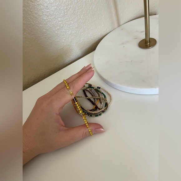 NEW beaded bracelets stretchy - Picture 3 of 3